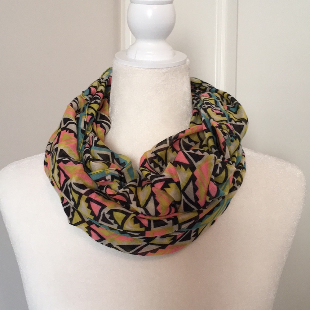 Rue 21 Pyramid Print Infinity Scarf